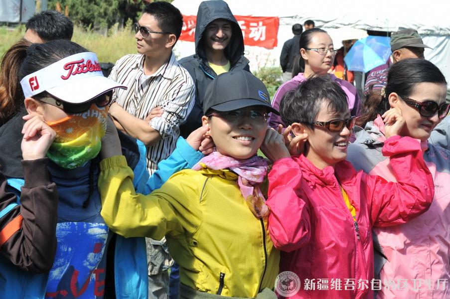 关于老鹰队全员拼搏，团结协作助力胜利的信息